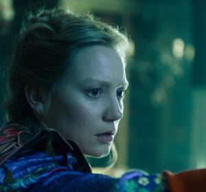 Alicia a través del espejo