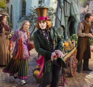 Alicia a través del espejo